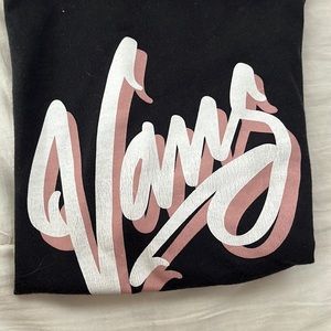 If you wear vans shirt you know the cropped tees they have. Well this is it!